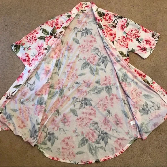Show Me Your MuMu Floral Kimono Robe One Size Pink White Cottage Garden Blooms - Picture 5 of 10